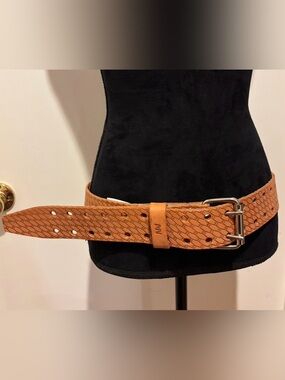 McGuire-Nicholas 2" Roller Buckle Saddle Leather Belt Size M/L